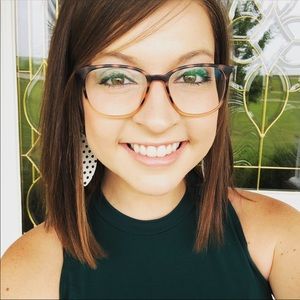 Meet your Posher, Allison